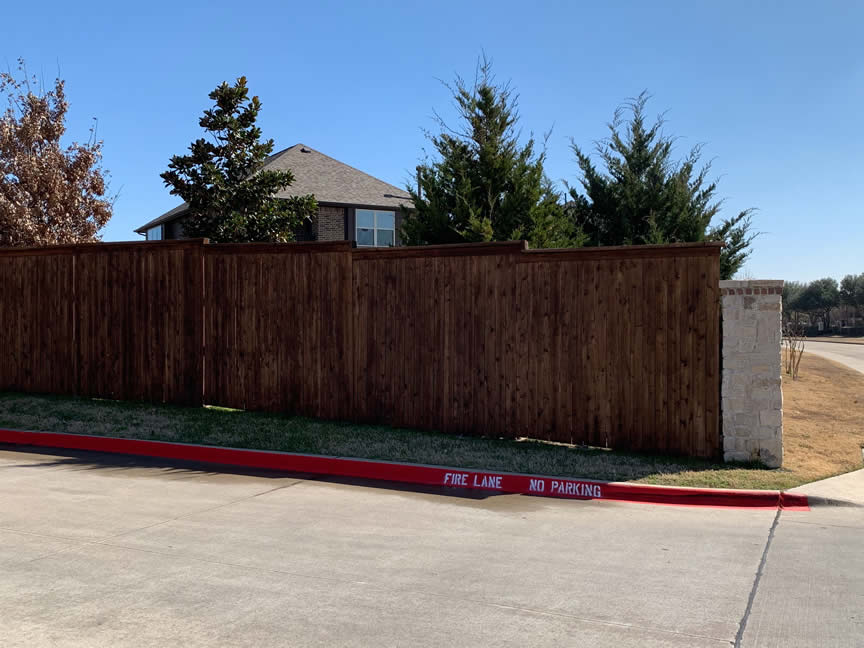 8 Foot Wooden Fence In HOA Wylie